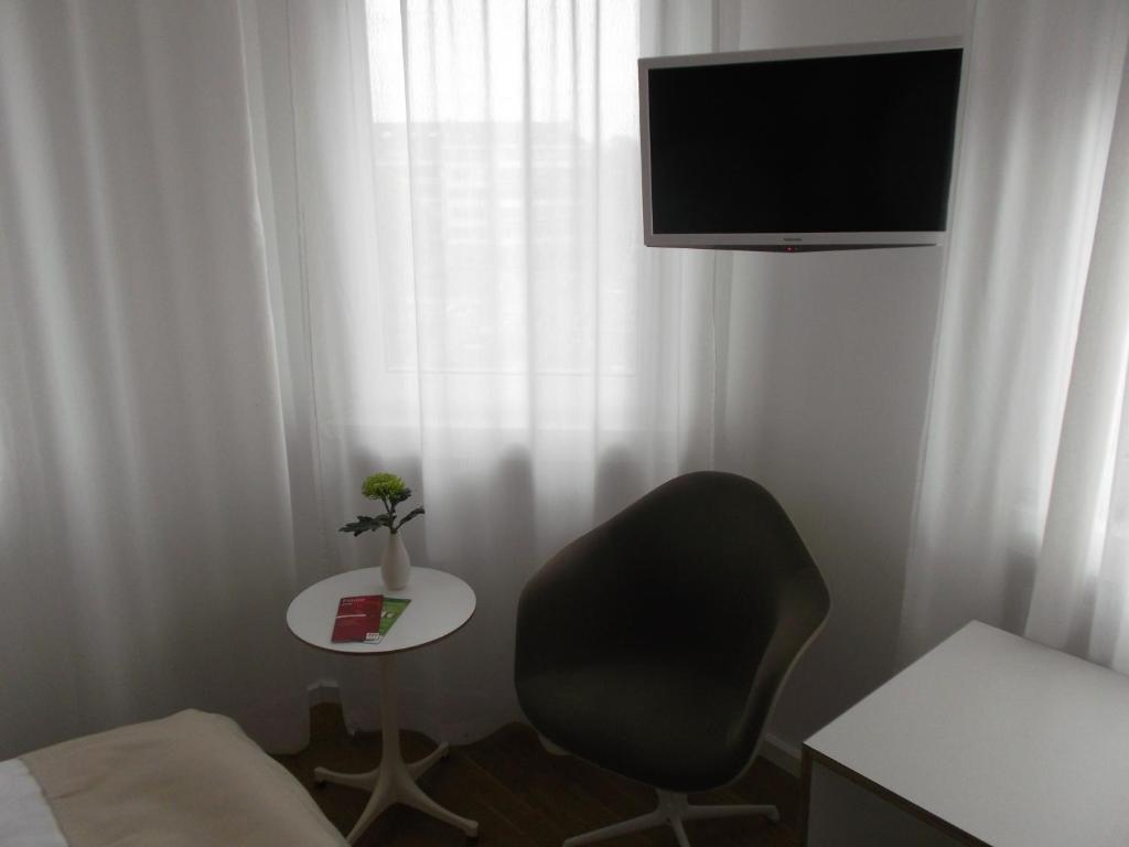 Art Hotel Ufer Düsseldorf Szoba fotó